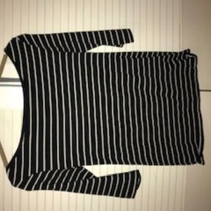 Cute off the shoulder black and white top